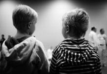 Rola kuratora w tworzeniu ekspozycji – sztuka za kulisami