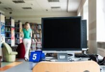 Sztuka w smart city – jak miasta przyszłości kształtują kulturę