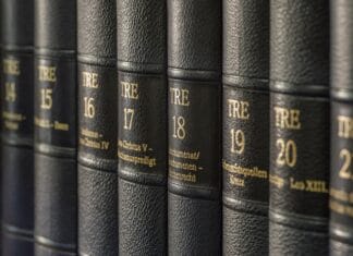 Jakie zespoły muzyczne inspirują się polską tradycją?